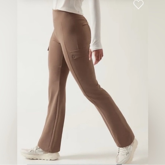 Athleta Pants - Athleta Delaney pant rustic beige size large